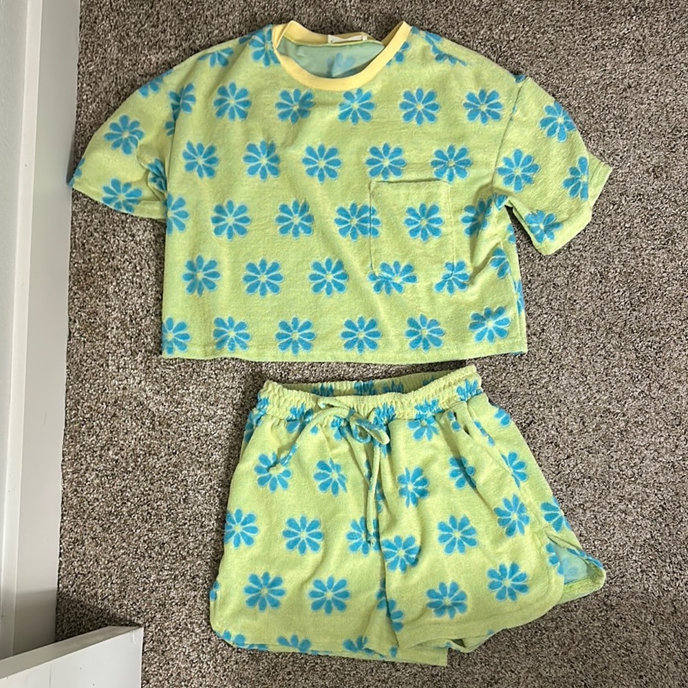 Yellow and Blue Floral Set with Green Trim